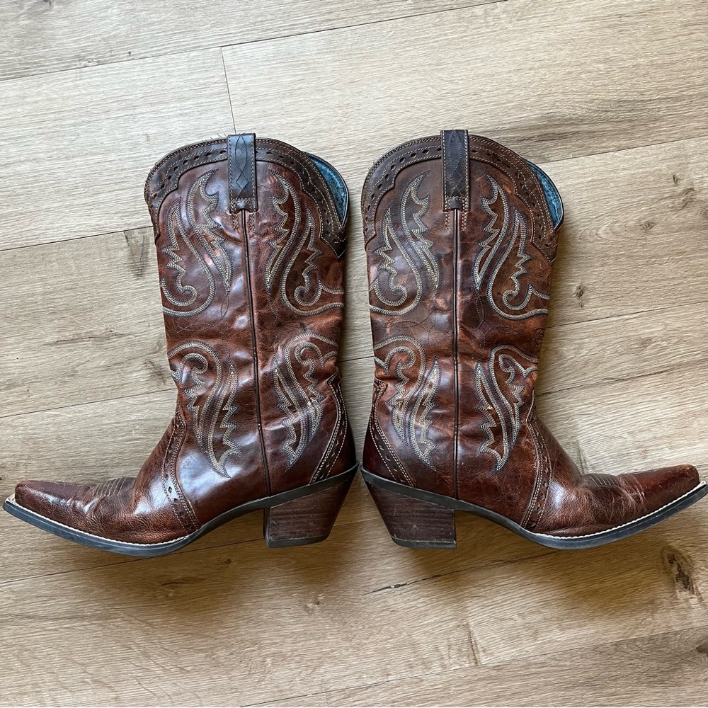 Boots - Picture 2 of 11